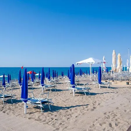 Michela - Dimora Di Charme A Con Panorama Sul Mare By Biz بيت للعطل تْشيفالو