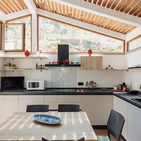 Michela - Dimora Di Charme A Con Panorama Sul Mare By Biz