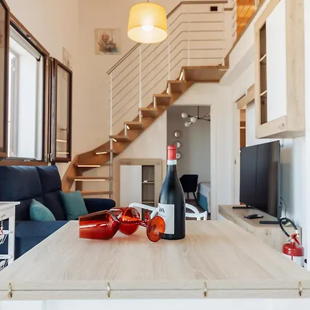 Michela - Dimora Di Charme A Con Panorama Sul Mare By Biz Ferienhaus