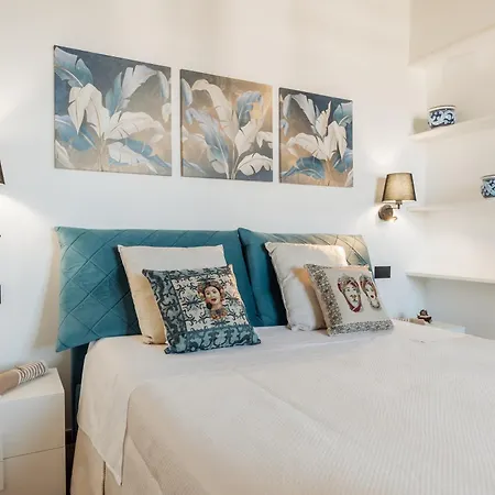 Michela - Dimora Di Charme A Con Panorama Sul Mare By Biz Ferienhaus *