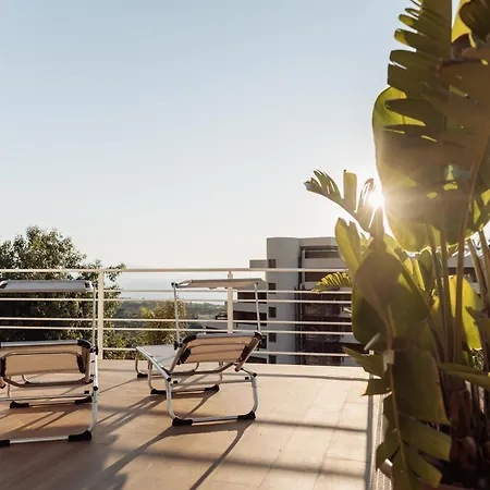 Michela - Dimora Di Charme A Con Panorama Sul Mare By Biz