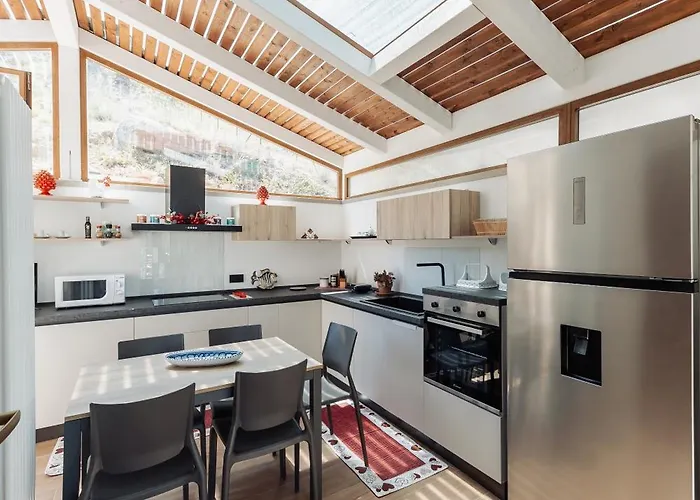 Michela - Dimora Di Charme A Con Panorama Sul Mare By Biz Ferienhaus *