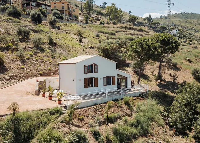 Ferienhaus Michela - Dimora Di Charme A Con Panorama Sul Mare By Biz *