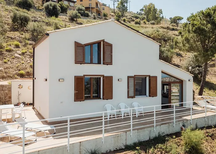 Michela - Dimora Di Charme A Con Panorama Sul Mare By Biz