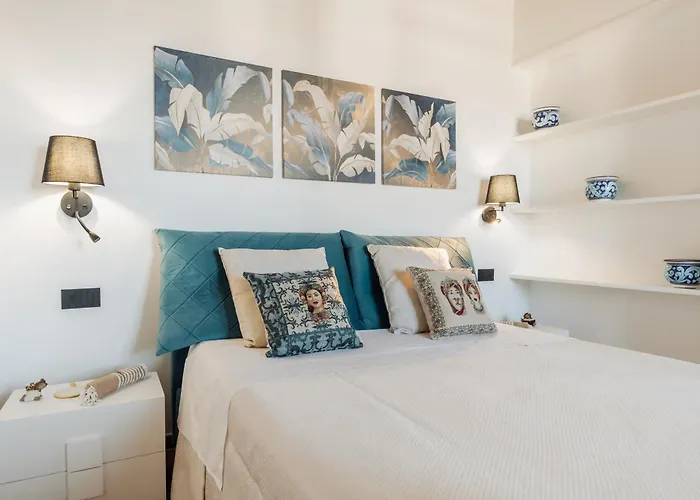 Michela - Dimora Di Charme A Con Panorama Sul Mare By Biz Ferienhaus *