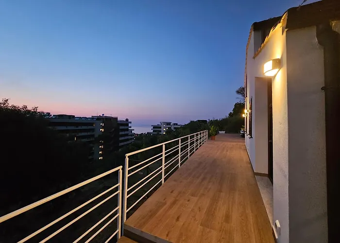 Michela - Dimora Di Charme A Con Panorama Sul Mare By Biz Ferienhaus *